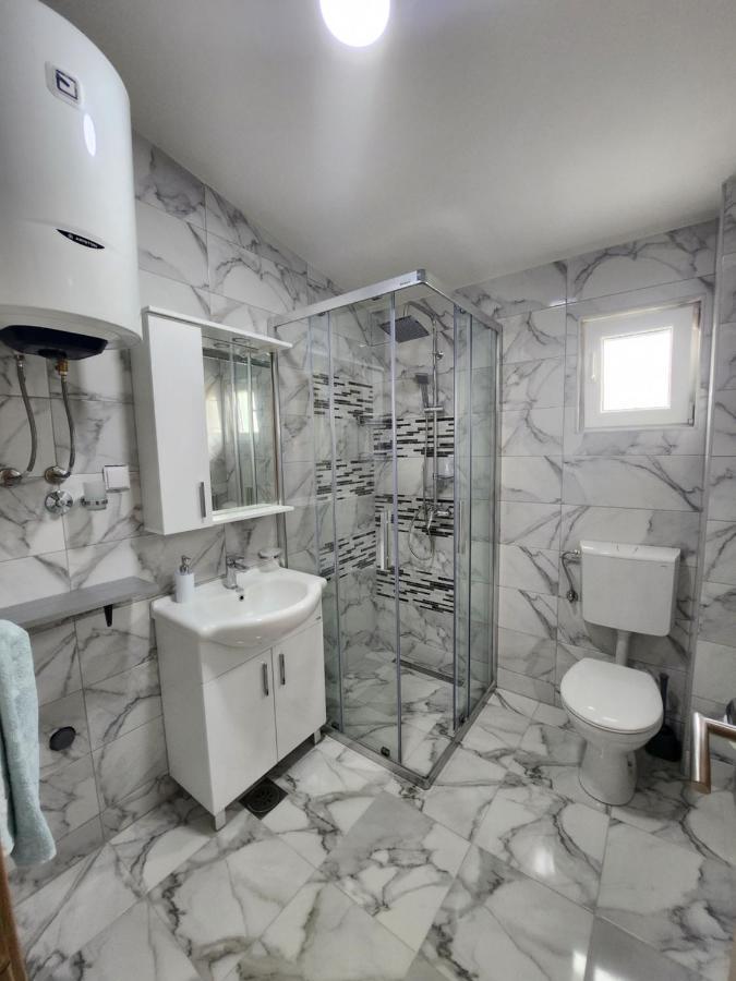 Apartments Wild Beauty - Krimovica بودفا المظهر الخارجي الصورة